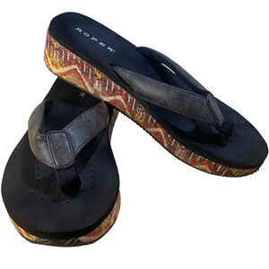 Roper Wave Low Wedge Sandals